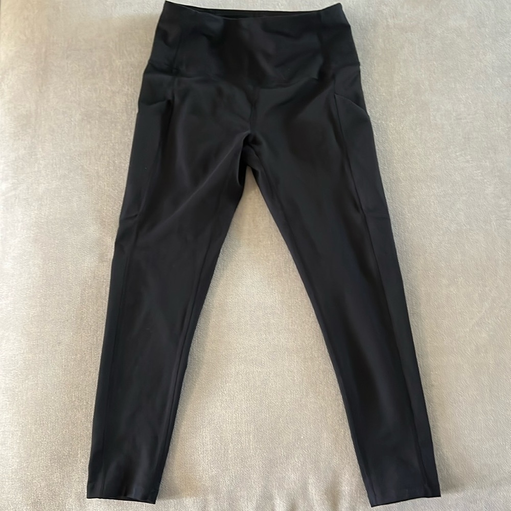 Zella Black leggings Size M with pockets